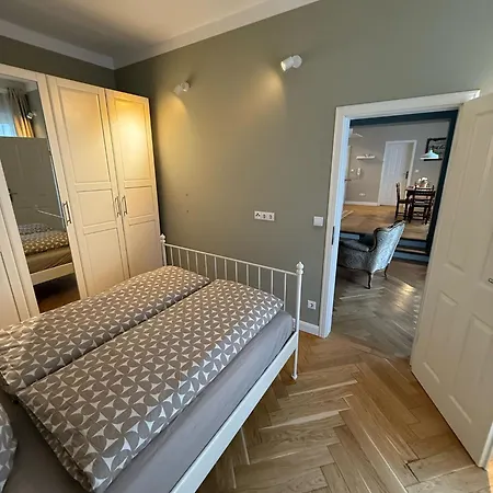 Schoene Und Zentrale Altbauwohnung In 公寓 Gießen