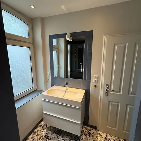 公寓 Schoene Und Zentrale Altbauwohnung In